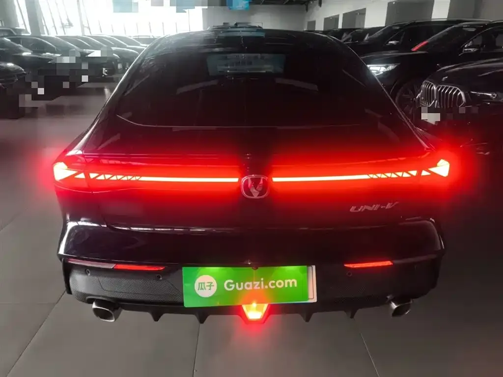 Changan UNI-V 2023 из CN, фото 6