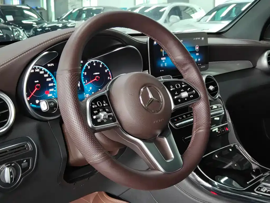 Mercedes-Benz GLC 2021 из CN, фото 3