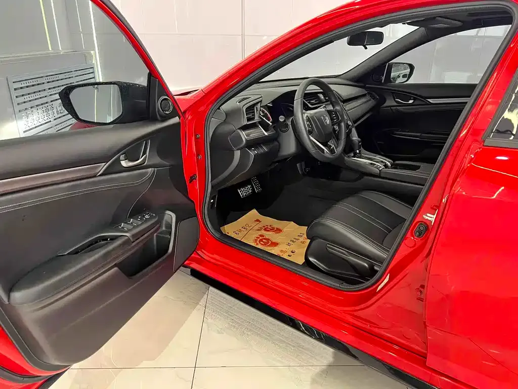 Honda Civic — фото 7