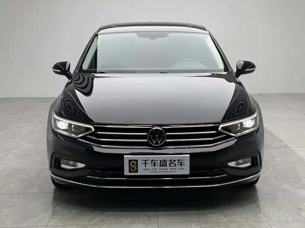 Volkswagen Magotan 2022 из CN, фото 2