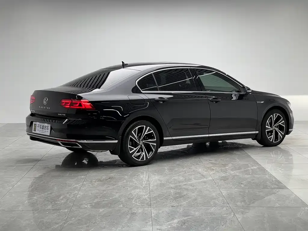 Volkswagen Magotan 2022 из CN, фото 6