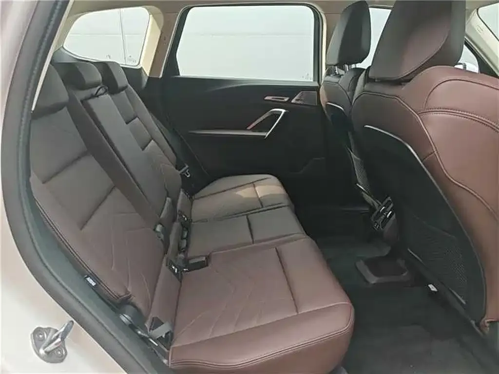 BMW X1 2025 из CN, фото 9