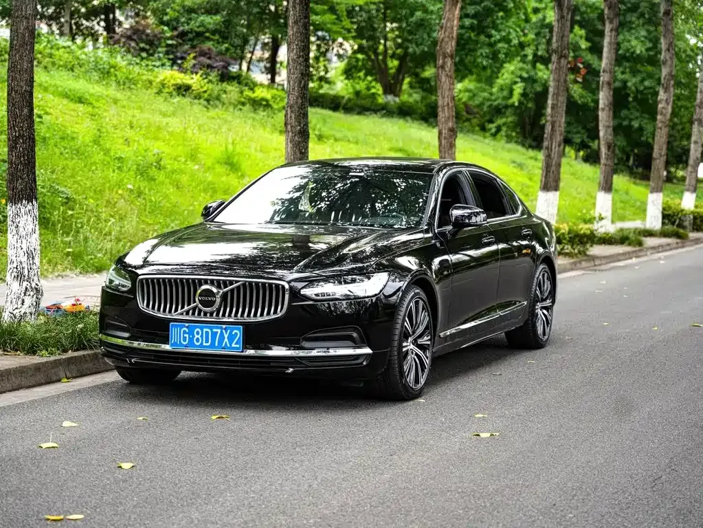Volvo S90 2024 из CN, фото 1