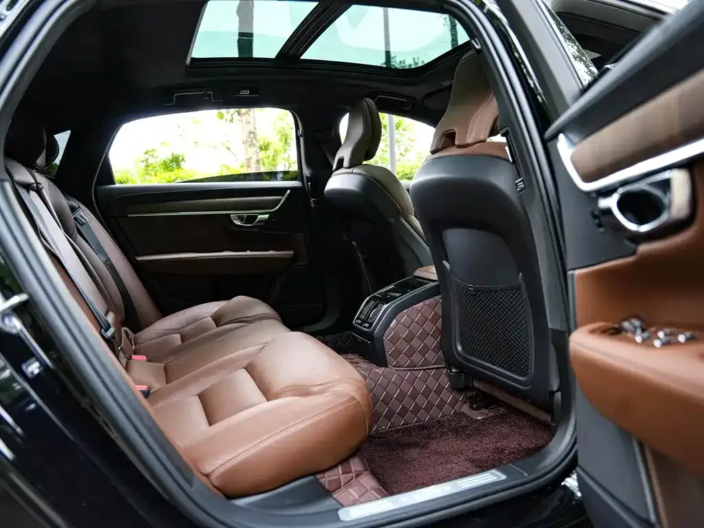 Volvo S90 2024 из CN, фото 9