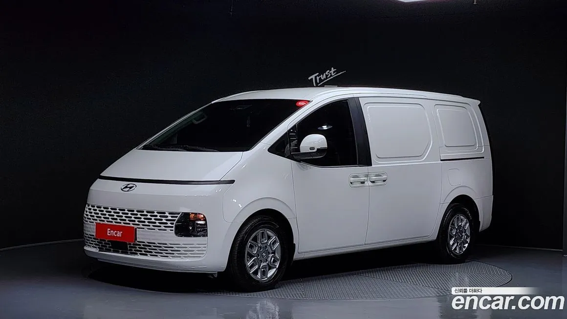 Hyundai Staria 2023 из KR, фото 1