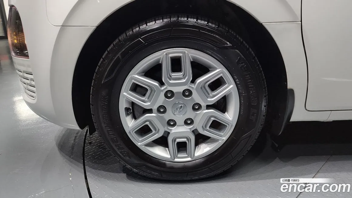 Hyundai Staria 2023 из KR, фото 5