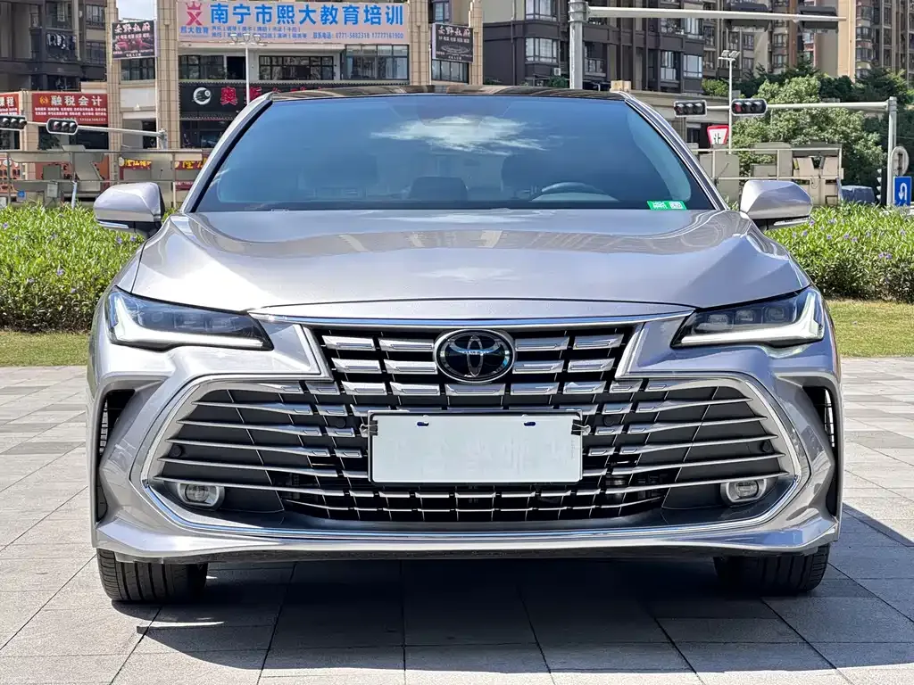 Toyota Avalon 2024 из CN, фото 2