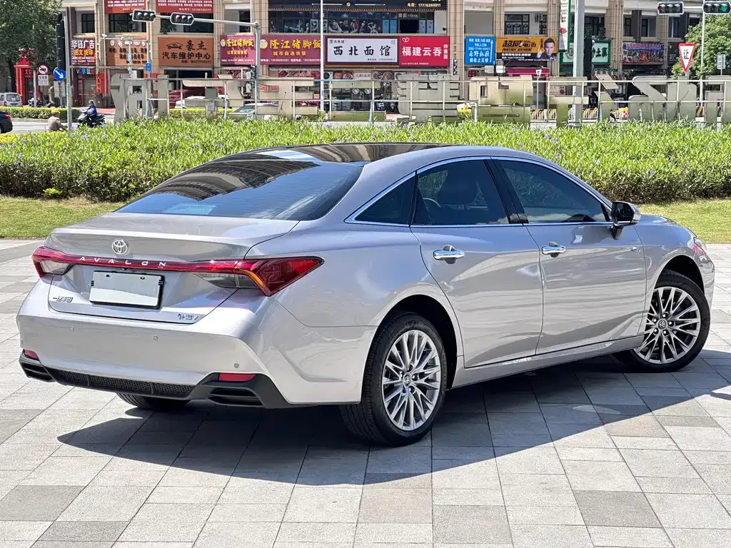 Toyota Avalon 2024 из CN, фото 5