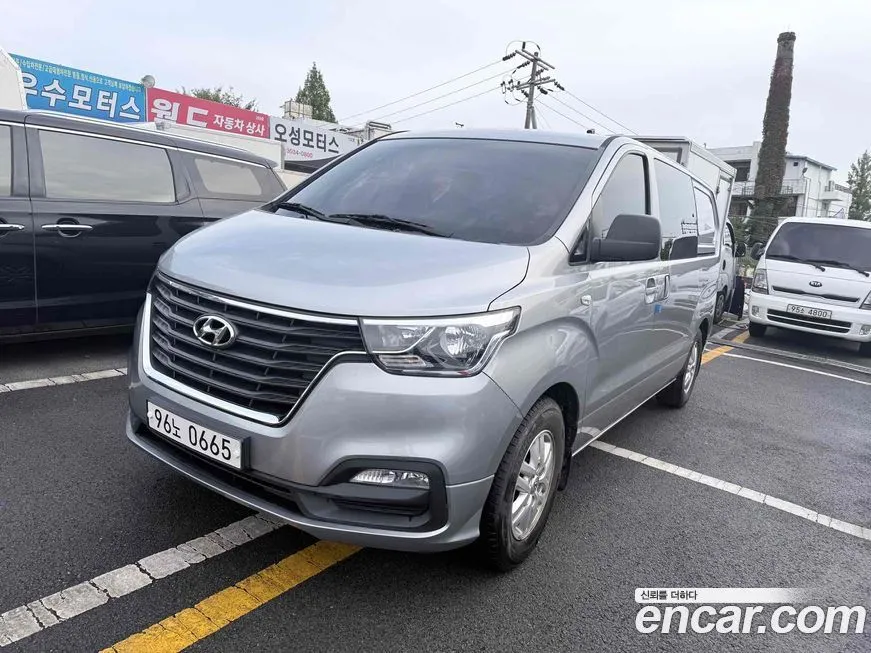 Hyundai Starex 2021 из KR, фото 1
