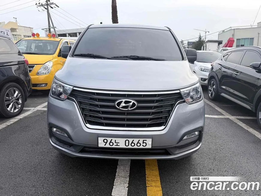 Hyundai Starex 2021 из KR, фото 2