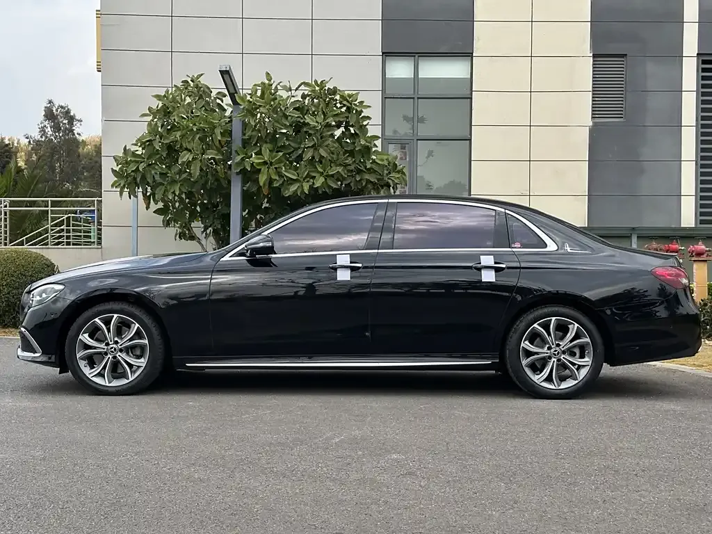 Mercedes-Benz E-Class 2022 из CN, фото 4