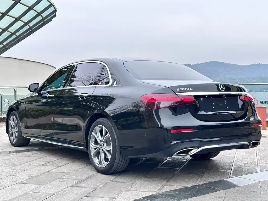 Mercedes-Benz E-Class 2022 из CN, фото 7