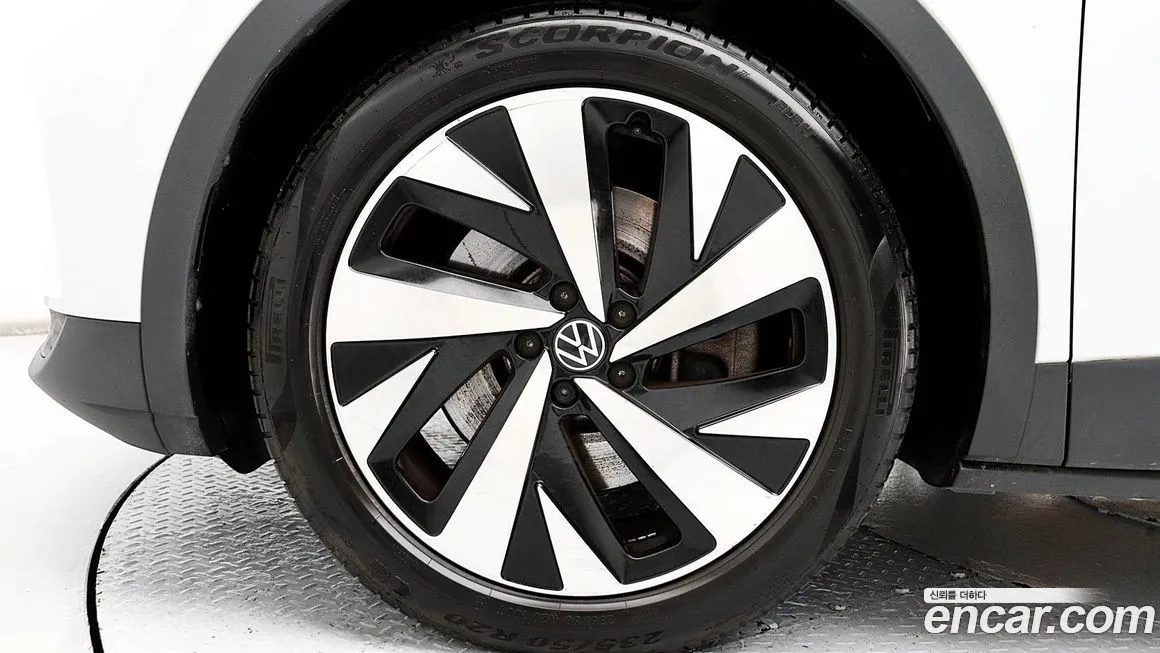 Volkswagen ID.4 — фото 5