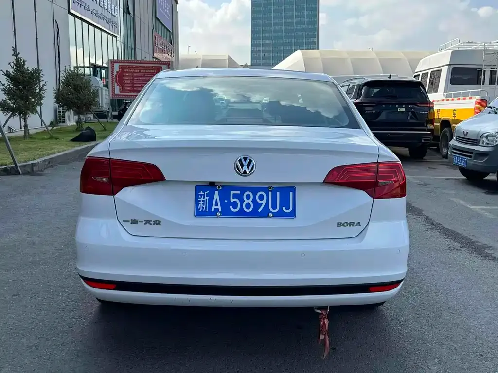 Volkswagen Bora 2022 из CN, фото 8