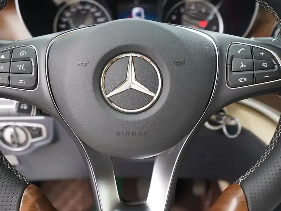 Mercedes-Benz V-Class 2023 из CN, фото 8