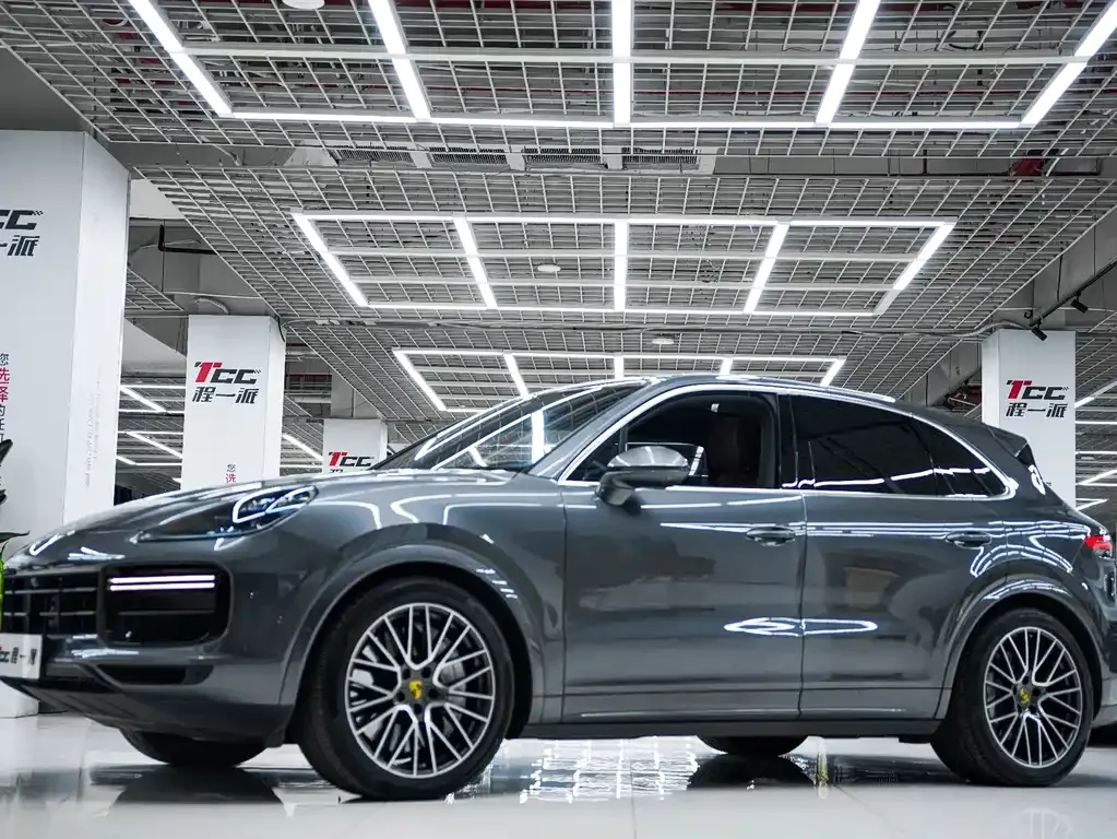 Porsche Cayenne 2023 из CN, фото 1