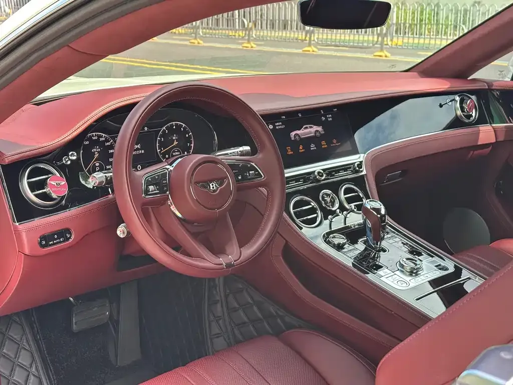 Bentley Continental 2023 из CN, фото 5