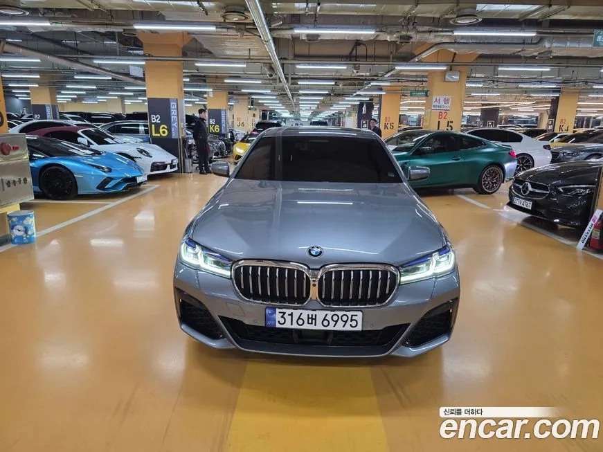 BMW 5-Series 2023 из KR, фото 1