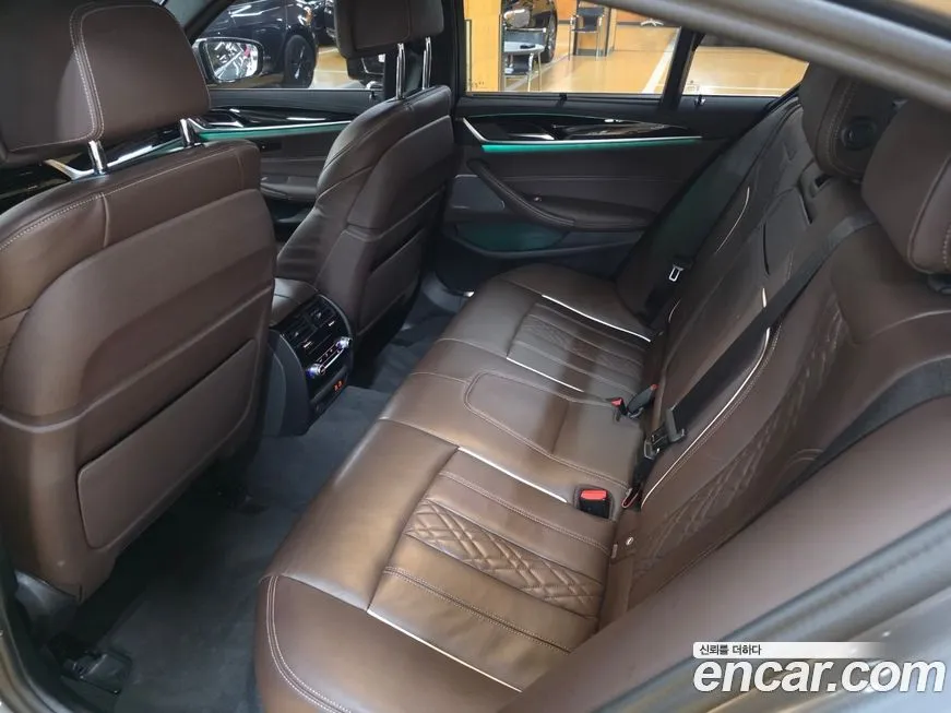BMW 5-Series 2023 из KR, фото 9