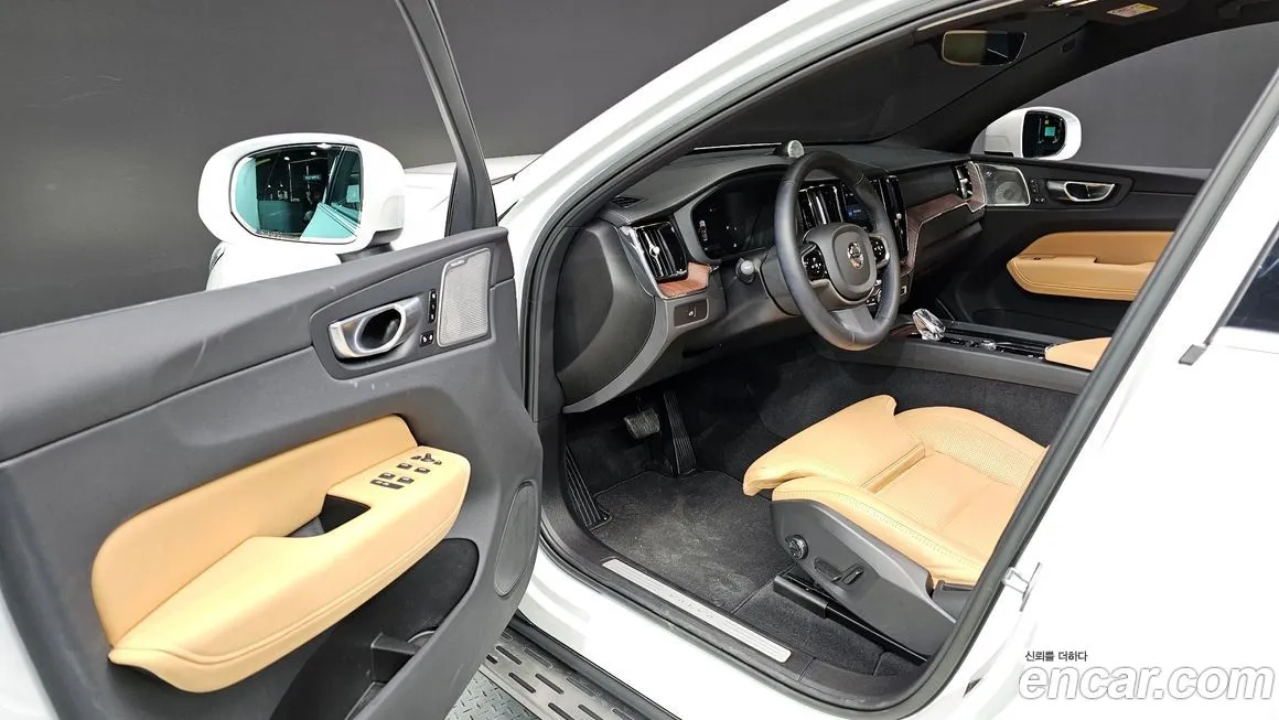 Volvo XC60 2023 из KR, фото 10