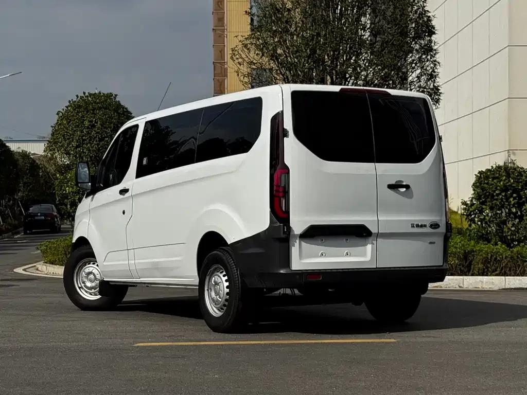 Ford Transit 2025 из CN, фото 6