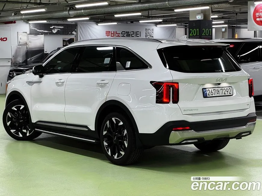 Kia Sorento — фото 3