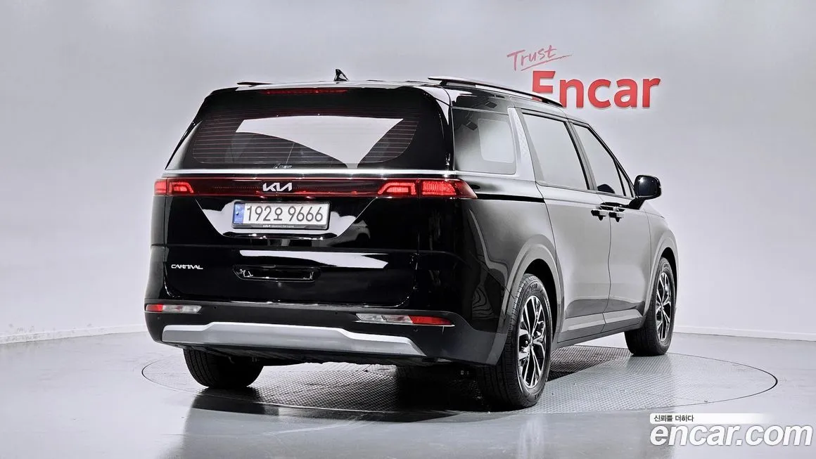 Kia Carnival 2023 из KR, фото 2