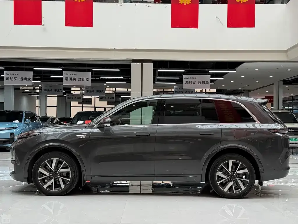 Li Auto L8 2023 из CN, фото 2