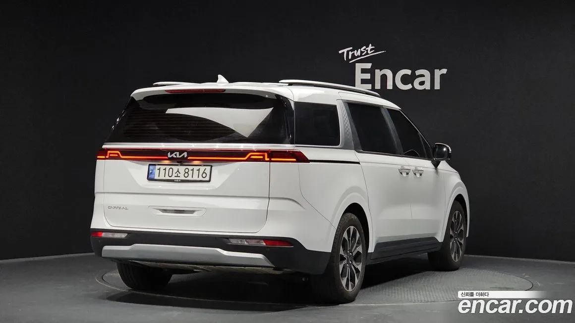 Kia Carnival 2023 из KR, фото 2