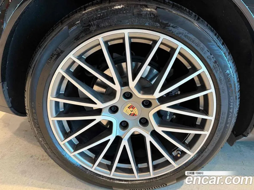 Porsche Cayenne 2023 из KR, фото 8