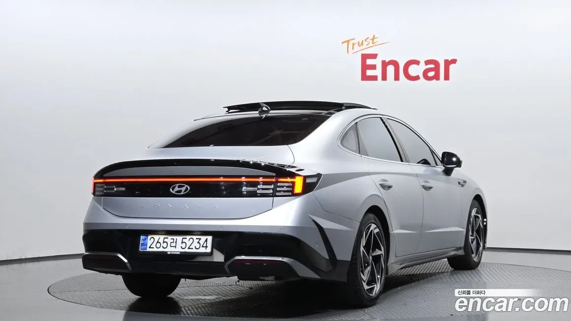 Hyundai Sonata 2024 из KR, фото 2