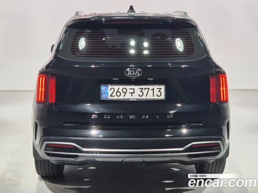 Kia Sorento — фото 5