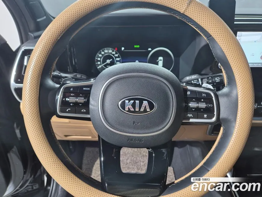 Kia Sorento — фото 9