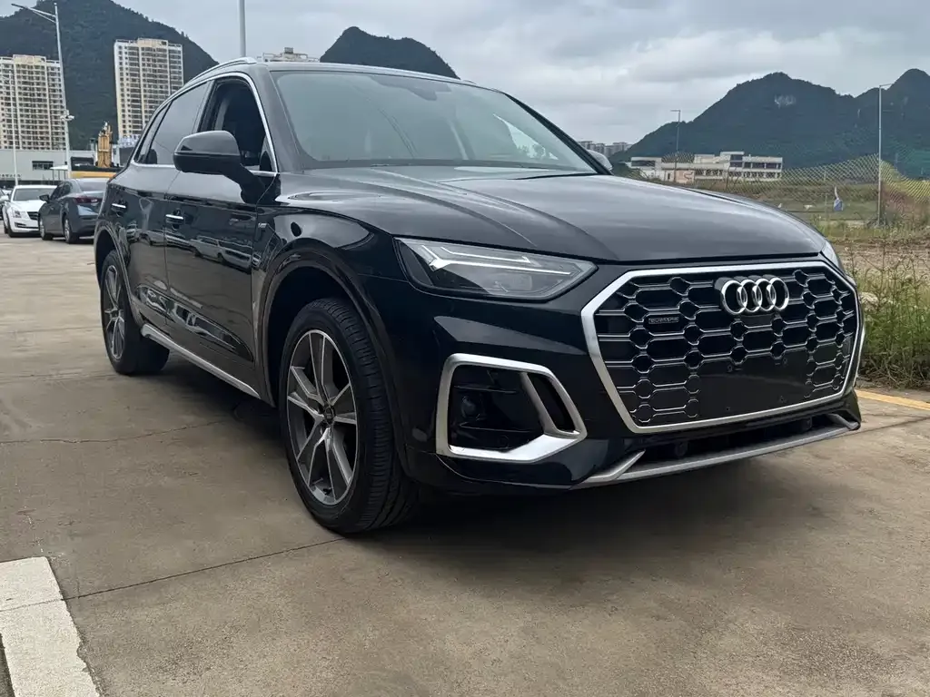 Audi Q5L 2021 из CN, фото 3