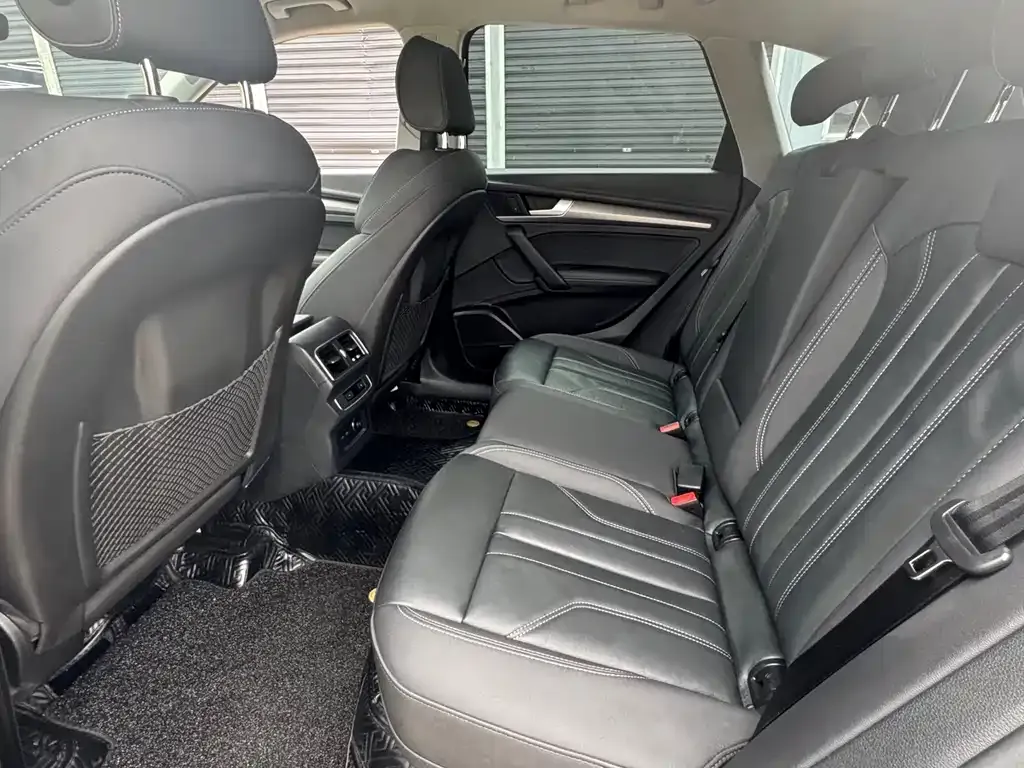 Audi Q5L 2021 из CN, фото 6