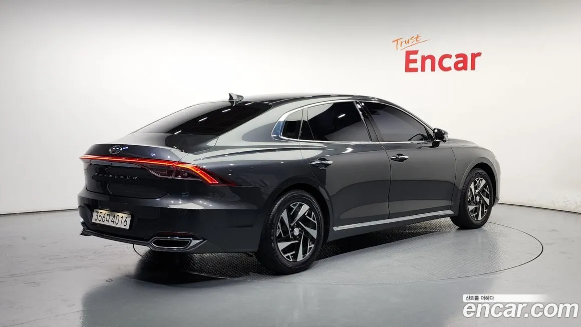 Hyundai Grandeur 2022 из KR, фото 2