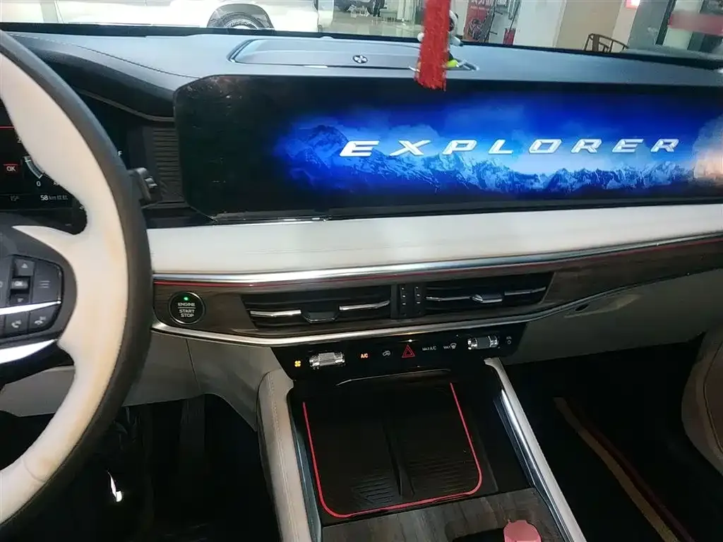 Ford Explorer 2023 из CN, фото 10