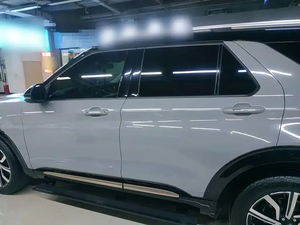 Ford Explorer 2023 из CN, фото 5