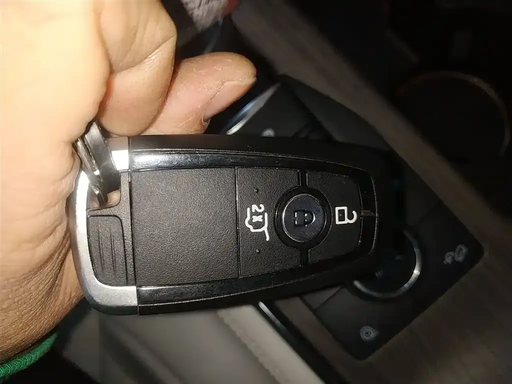 Ford Explorer 2023 из CN, фото 9