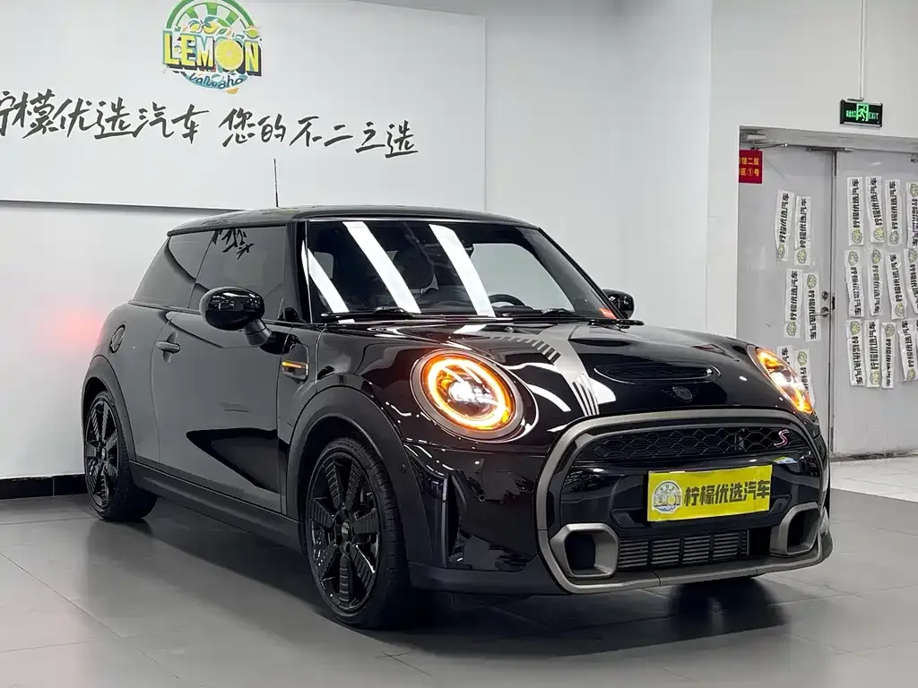 MINI Cooper (3-door) 2023 из CN, фото 6