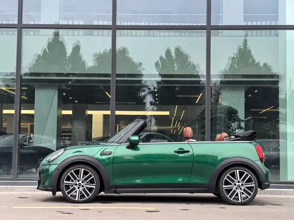 MINI Cooper (3-door) 2023 из CN, фото 4