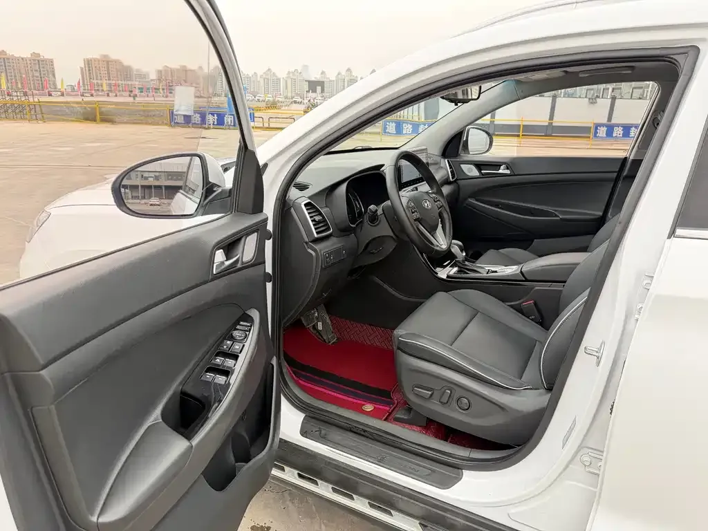 Hyundai Tucson 2021 из CN, фото 7