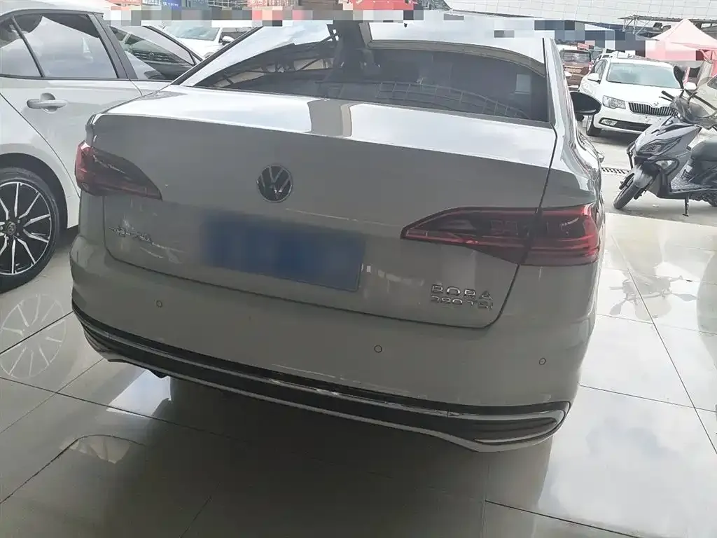 Volkswagen Bora 2024 из CN, фото 5