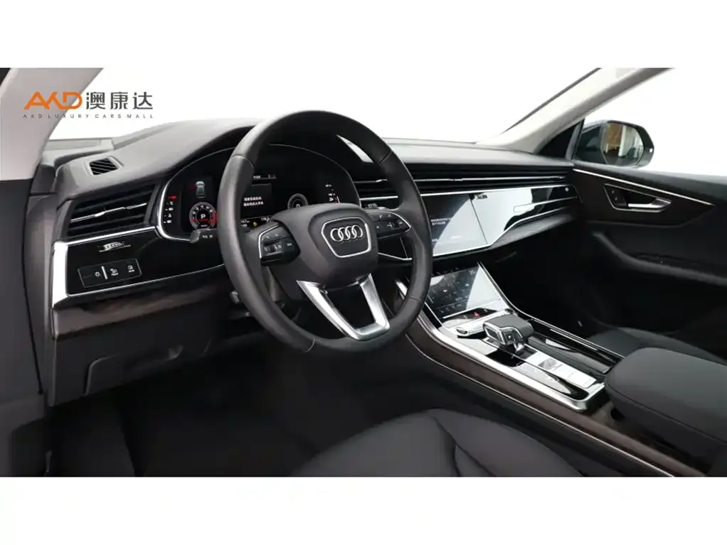 Audi Q8 2023 из CN, фото 6
