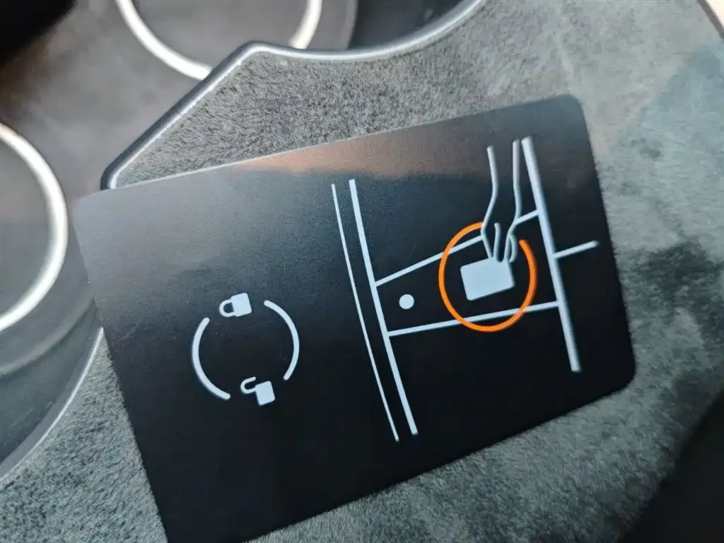 Tesla Model Y 2023 из CN, фото 9
