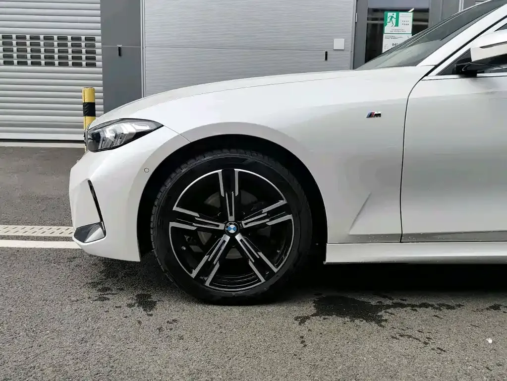 BMW 3 Series 2025 из CN, фото 4
