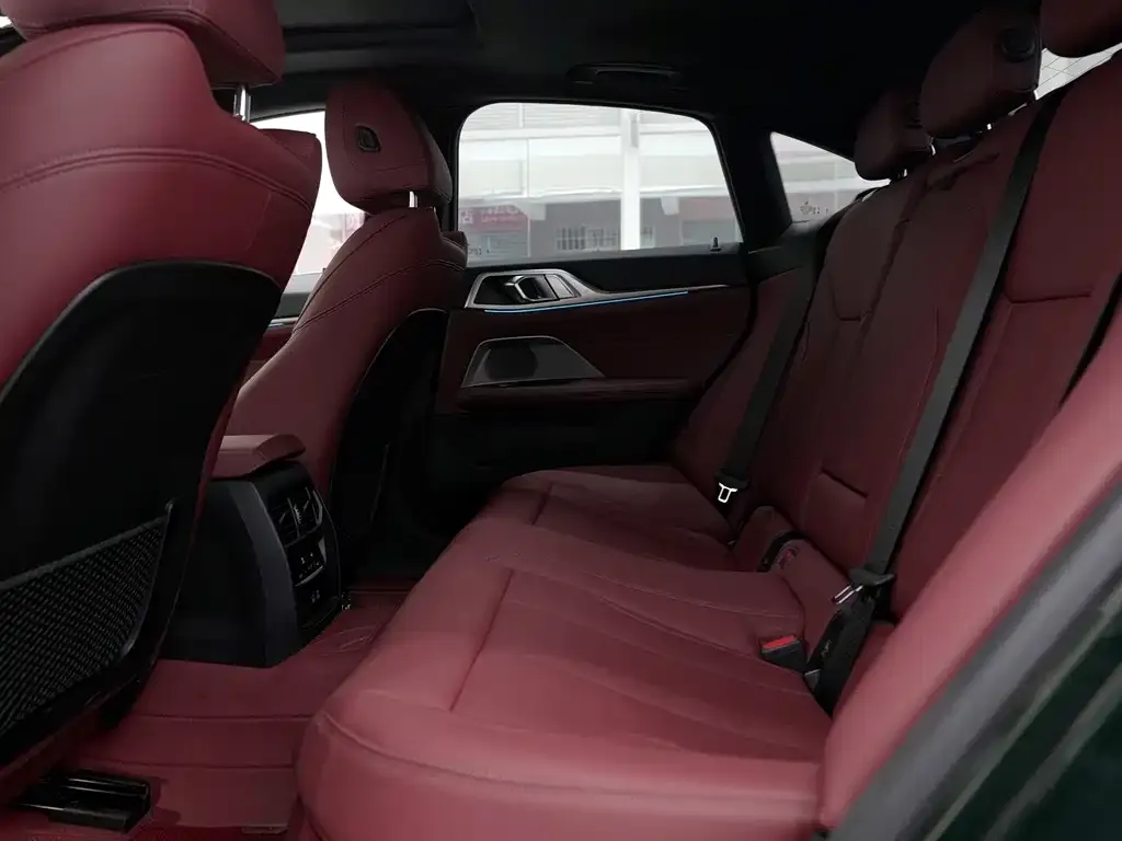BMW 4 Series 2023 из CN, фото 9