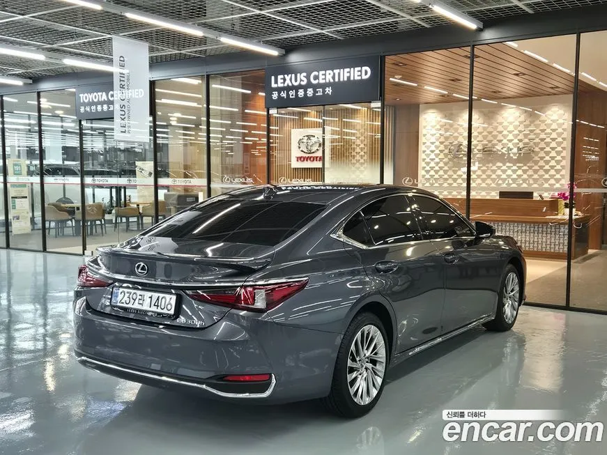 Lexus ES 2025 из KR, фото 2