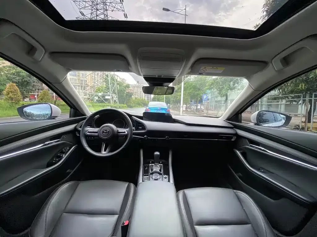 Mazda 3 Axela 2023 из CN, фото 6
