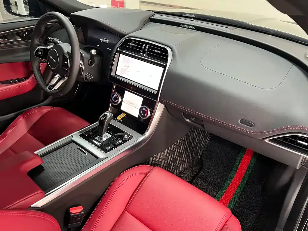 Jaguar XEL 2023 из CN, фото 8